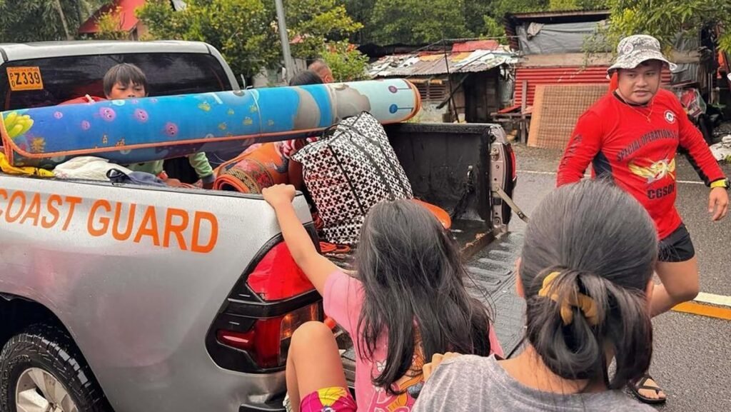 warga-filipina-dievakuasi-imbas-topan-1762186013833_169.jpeg