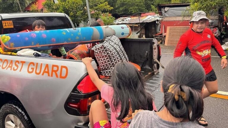 warga-filipina-dievakuasi-imbas-topan-1762186013833_169.jpeg