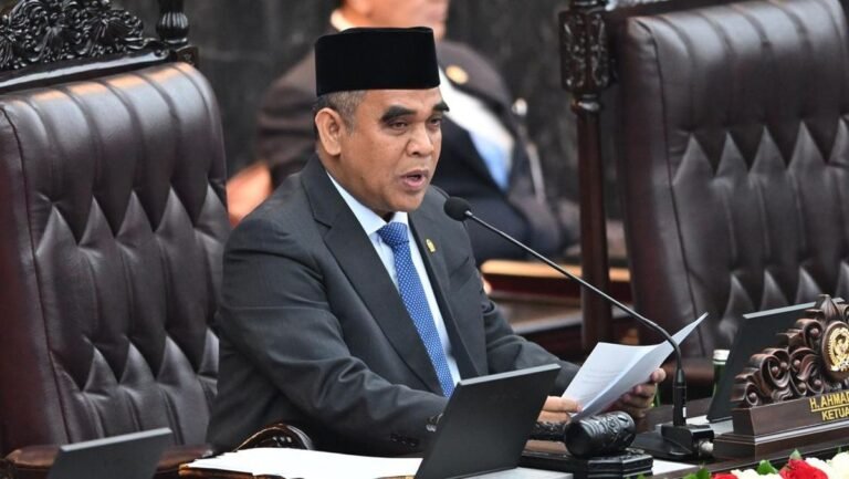 1764825546_sidang-tahunan-mpr-ri-1755239303527_169.jpeg
