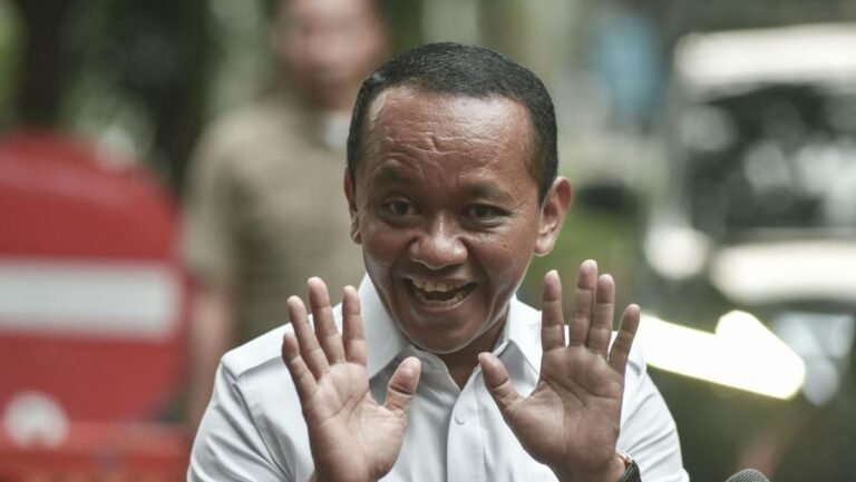 1764896225_sejumlah-pejabat-hadiri-rapat-terbatas-di-kertanegara-1760880681788_169.jpeg