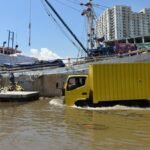 1765005305_banjir-rob-di-pelabuhan-sunda-kelapa-1764920833798_169.jpeg