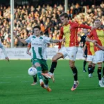 2025-12-21-14-54-07-deventer-tika-de-jonge-of-fc-groningen-melle-meulensteen-of-go-ahead-eagles-l-r.webp