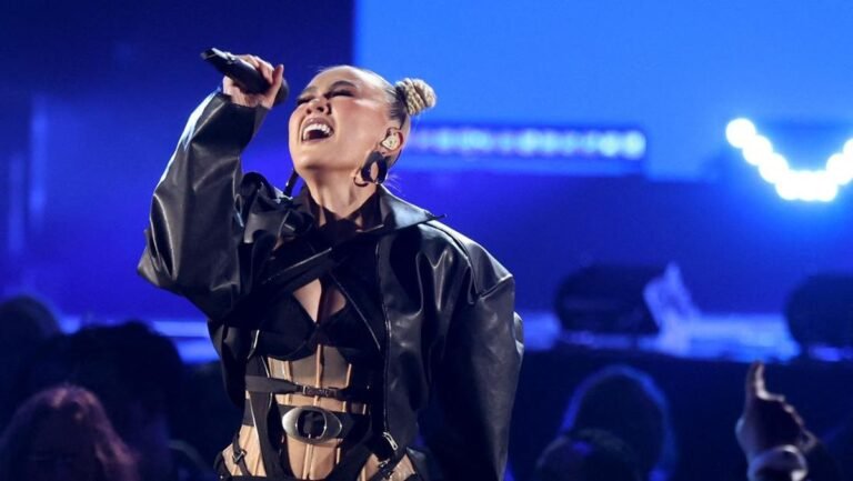agnez-mo-1740466883232_169.jpeg