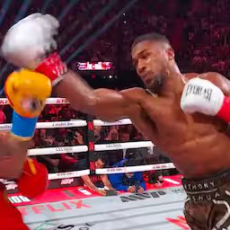 anthony-joshua-deelt-zware-klappen-uit-aan-jake-paul.jpg