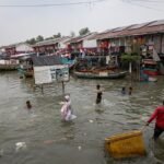 banjir-rob-menerjang-pesisir-jakarta-1764831080248_169.jpeg