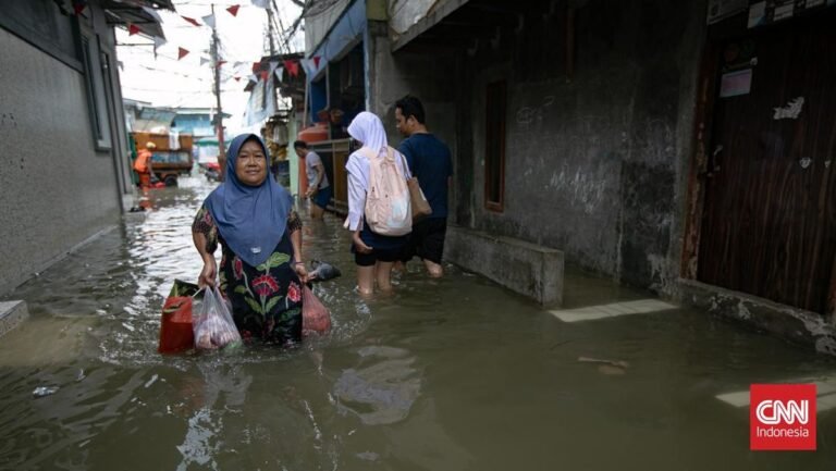 banjir-rob-menerjang-pesisir-jakarta-1764831194904_169.jpeg
