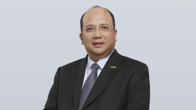 direktur-utama-bank-mandiri-riduan-1754279214543_169.jpeg