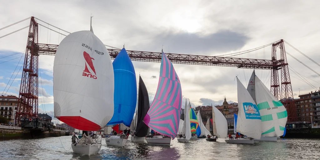 foto20regata20del20gallo204-U68045776710DDD-1024x512@diario_abc.jpg