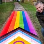 geldermalsen-dg20251209-5605-bert-van-erkom-nam-initiatief-voor-regenboogpad-foto-william-hoogteylin.jpeg