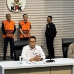 kpk-tahan-2-tersangka-kasus-dugaan-korupsi-djka-medan-1764595599358_169.jpeg