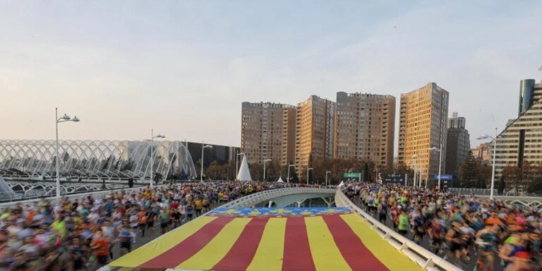 maraton-valencia-U16380766120hoj-1024x512@diario_abc.jpg