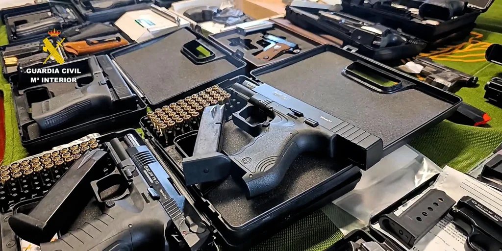 pistola-armas-U85554727482Tzj-1024x512@diario_abc.jpeg
