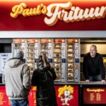 pr-dgfoto-gelderlander-nijmegen-dg20251224-6964-paul-van-weel-sluit-zijn-automatiek-in-passage-molen.webp