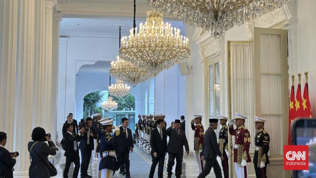 presiden-prabowo-subianto-menerima-kunjungan-ketua-mpr-china-di-istana-merdeka-1764827660748_169.jpe