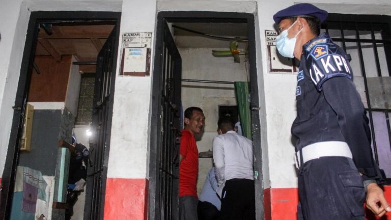 sidak-serentak-sejumlah-rutan-lapas-3_169.jpeg