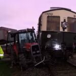 veel-schade-na-botsing-tussen-historische-dieseltrein-en-tractor-in-zeeland.jpg