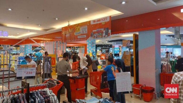 warga-jakarta-padati-transmart-ini-daftar-lengkap-produk-diskon-di-full-day-sale-2_169.jpeg