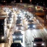 2026-01-05-08-07-55-rotterdam-verkeer-in-de-ochtendspits-op-de-a20-er-is-een-weerwaarschuwing-afgege.webp