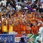 al-daayen-het-oranje-legioen-tijdens-de-fifa-world-cup-qatar-2022-kwartfinale-wedstrijd-tussen-neder.webp