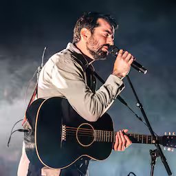 dotan-organiseert-benefietconcert-voor-vondelkerk-na-brand-met-oud-en-nieuw.jpg