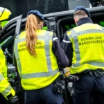 eersel-de-koninklijke-marechaussee-voert-een-grenscontrole-uit-bij-de-grens-met-belgie-op-de-snelweg.webp