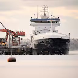 finland-laat-schip-dat-van-russische-sabotage-wordt-verdacht-weer-vertrekken.jpg