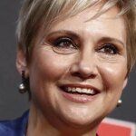 gloria-serra-k5z-U203773227084XE-1022x512@diario_abc.jpg