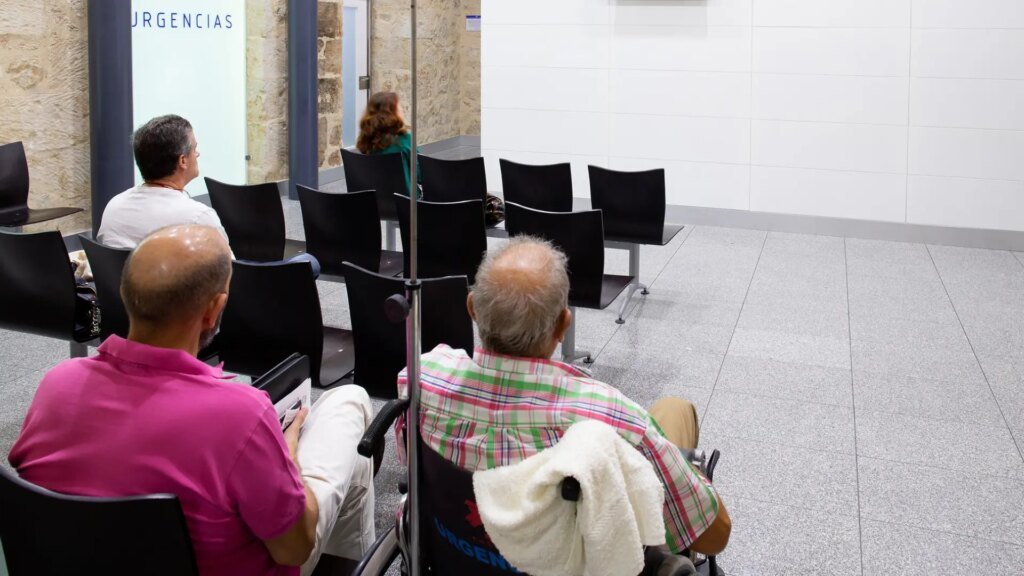 imagen-de-archivo-de-una-sala-de-espera-del-hospital.jpeg