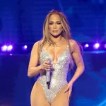 jennifer-lopez-bij-een-concert-in-2025.webp