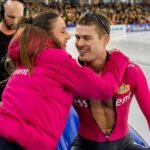 joep-wennemars-wint-de-1500-meter-op-het-okt-in-heerenveen-en-wordt-na-de-finish-omhelsd-door-zijn-v.jpeg