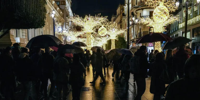 lluvia-navidad-centro-sevilla-ep-U65551443302jpX-1024x512@diario_abc.png