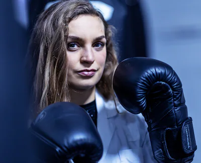 nlbeeld-ar20260123-1638-hilde-schutte-kaakchirurg-en-semi-prof-kickbokser-foto-angeliek-de-jonge.webp