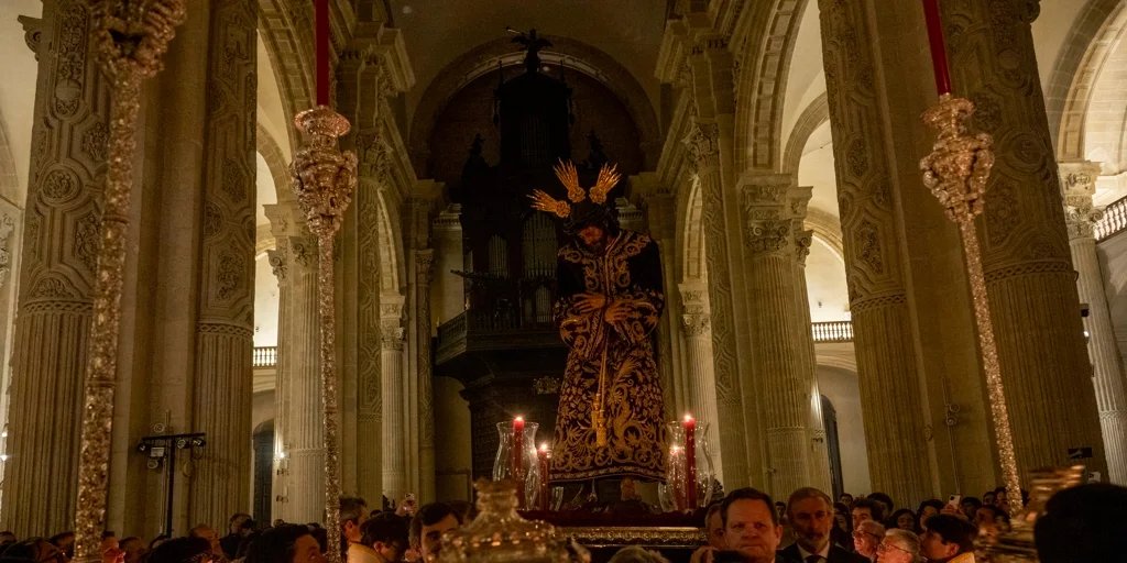 pasion-traslado-rechi-U87128382026Ooe-1024x512@diario_abc.jpg