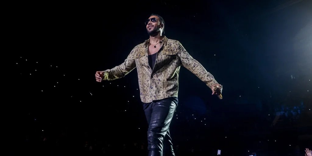 romeo-santos-ep-U35266636304UHn-1024x512@diario_abc.jpg