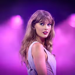 taylor-swift-jongste-vrouw-ooit-in-songwriters-hall-of-fame.jpg