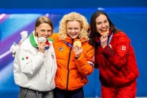 de-ijzersterke-xandra-velzeboer-wint-met-overmacht-goud-in-milaan-op-de-500-meter-shorttrack-het-zil.jpeg