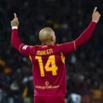 donyell-malen-scoort-met-wippertje-voor-as-roma-tegen-cagliari.jpg
