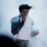neef-speelt-rol-van-michael-jackson-en-doet-moonwalk-in-trailer.jpg