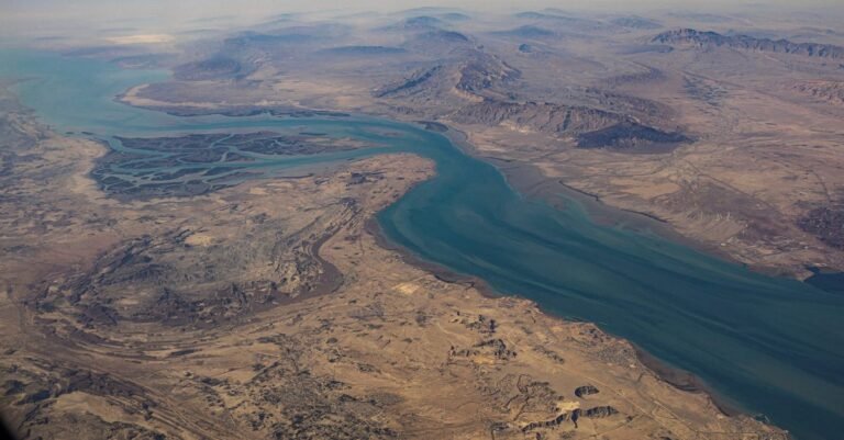 010326ECO_2031937349_.jpg