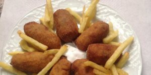 croquetas-sociedad-plateros-maria-auxiliadora-U28458343223rZC-1024x512@diario_abc.jpg