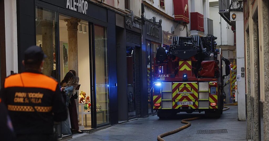fuego-calle-francos-U86060333370IfB-1200x630@diario_abc.jpg