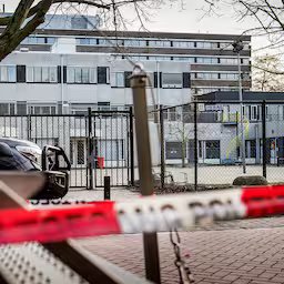 gerichte-aanval-op-joodse-school-in-amsterdam-schade-is-beperkt.jpg