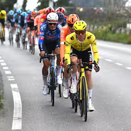live-tirreno-bekijk-de-koerssituatie-van-de-langste-etappe-met-van-der-poel.jpg