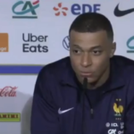 mbappe-en-rueda-de-prensa.png