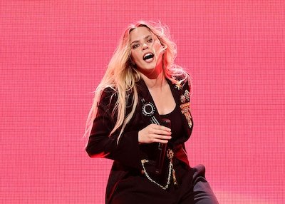 new-york-new-york-december-12-renee-rapp-performs-onstage-during-iheartradio-z100-s-jingle-ball-2025.jpeg