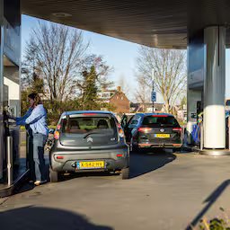 prijzen-aan-de-pomp-stijgen-weer-verder-slim-om-goed-te-kijken-waar-je-tankt.jpg