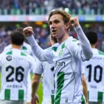 2026-03-22-18-24-26-groningen-tygo-land-of-fc-groningen-viert-zijn-goal-3-0-tijdens-de-nederlandse-e.webp