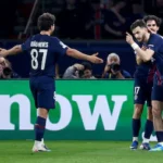 epa12876203-khvicha-kvaratskhelia-r-of-psg-celebrates-with-teammates-after-scoring-his-team-s-second.webp