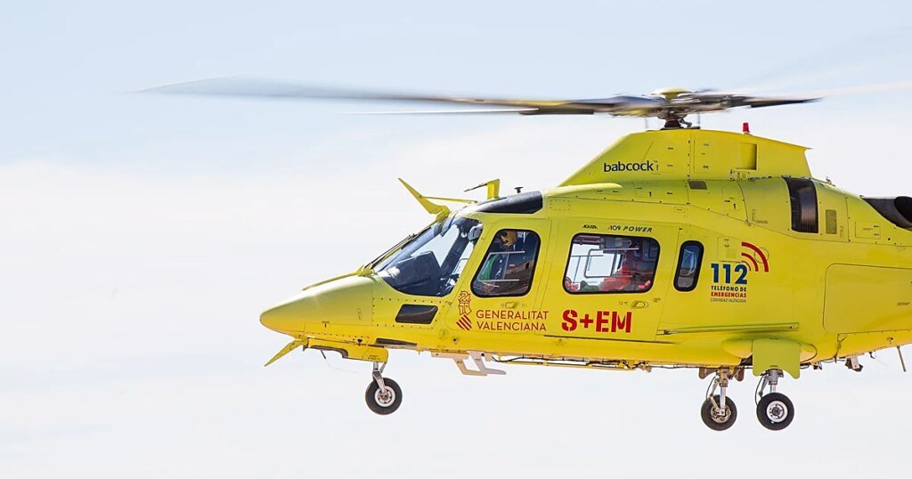 helicptero-medicalizado-U35221075656ZUf-1200x630@diario_abc.jpg