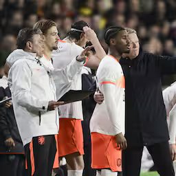 koeman-kiest-weer-voor-vijf-verdedigers-bij-oranje-dit-was-heel-leerzaam.jpg